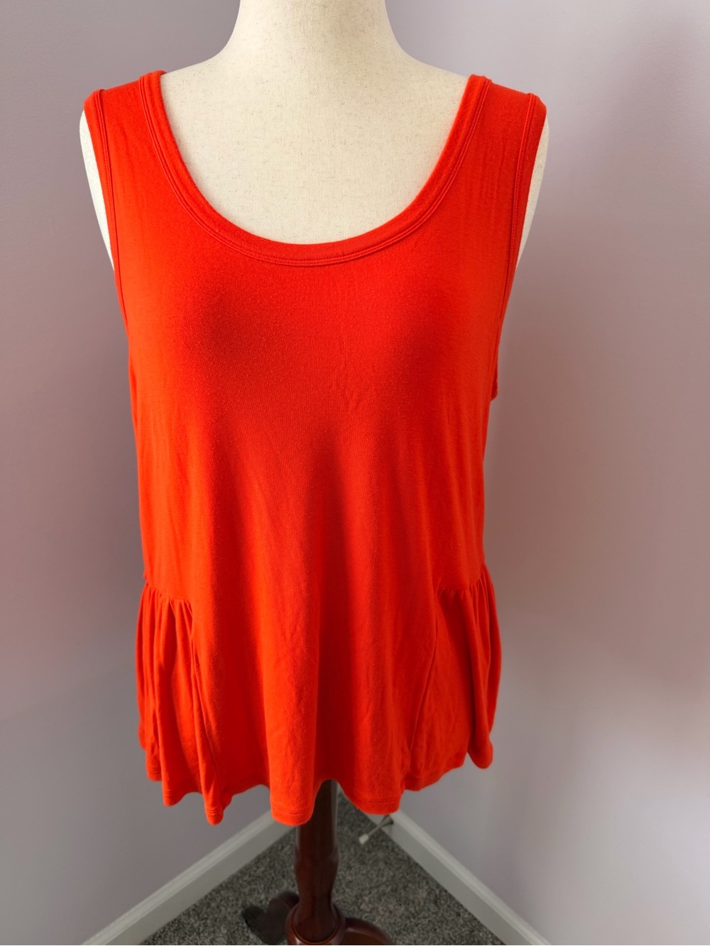 Cabi Red/Orange Peplum Tank Top Size Large Rayon Blend Sleeveless